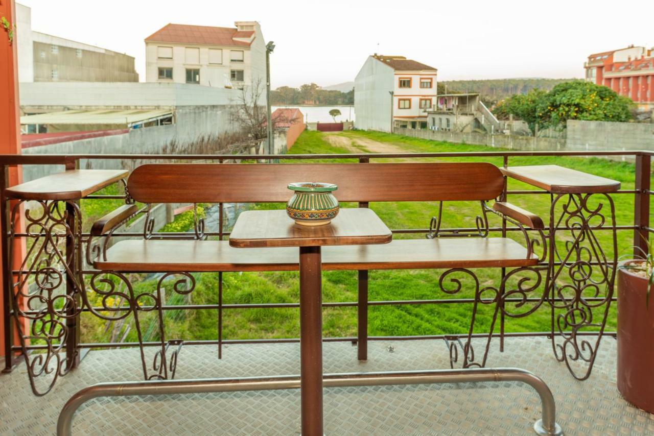 A Escalinata Apartamento-Loft O Grove Exterior photo